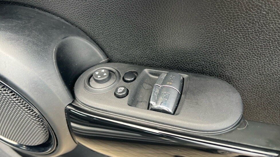 Used MINI Hatch 2022 for sale - 76140118: Photo 31