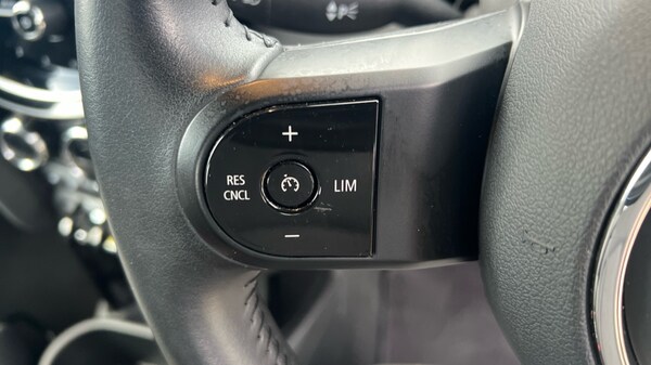 Used MINI Hatch 2022 for sale - 76140118: Photo 34