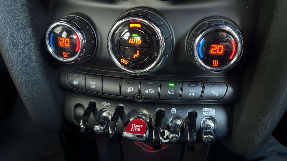 Used MINI Hatch 2022 for sale - 76289727: Photo 6