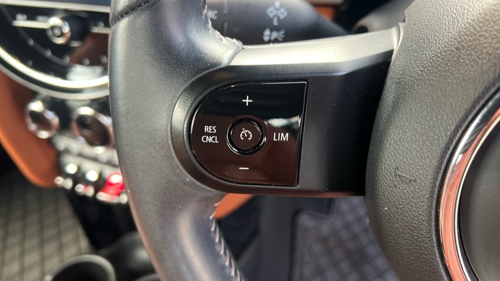 Used MINI Convertible 2022 for sale - 76350814: Photo 32