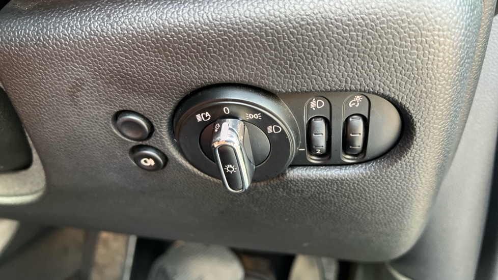 Used MINI Convertible 2022 for sale - 76350814: Photo 33