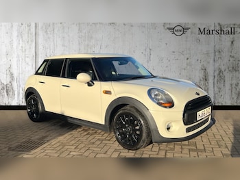 2016 - HATCHBACK 1.5 One D 5dr [Pepper Pack]