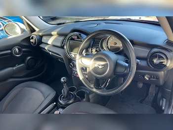 Used MINI Hatch 2016 for sale - 76652316: Photo