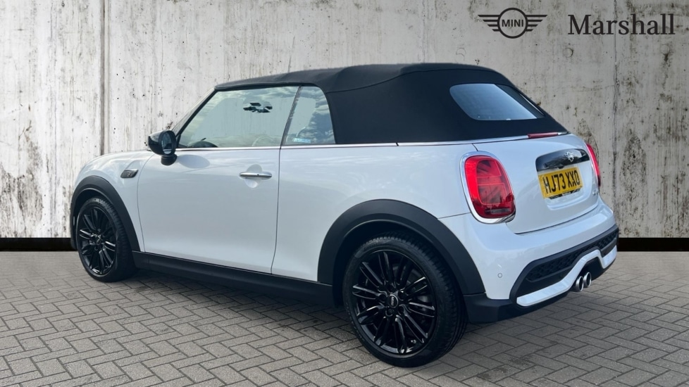 Used MINI Convertible 2023 for sale - 76544605: Photo 2
