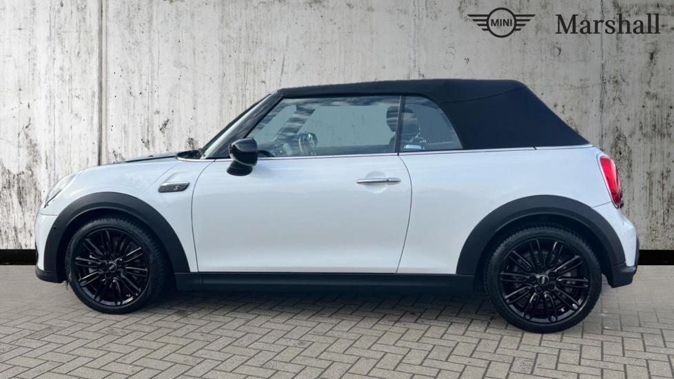 Used MINI Convertible 2023 for sale - 76544605: Photo 24