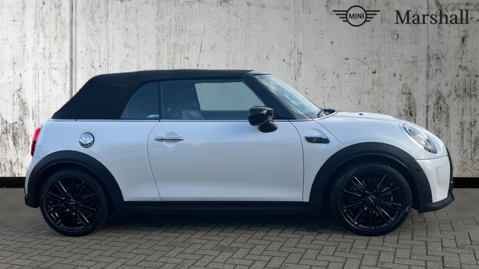 Used MINI Convertible 2023 for sale - 76544605: Photo 3