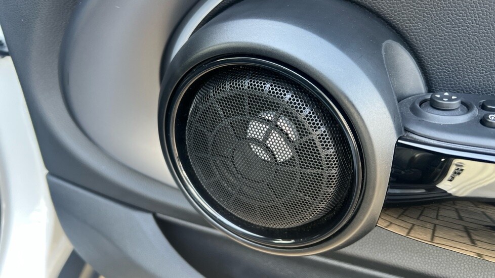 Used MINI Convertible 2023 for sale - 76544605: Photo 30