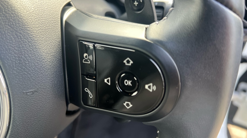 Used MINI Convertible 2023 for sale - 76544605: Photo 32