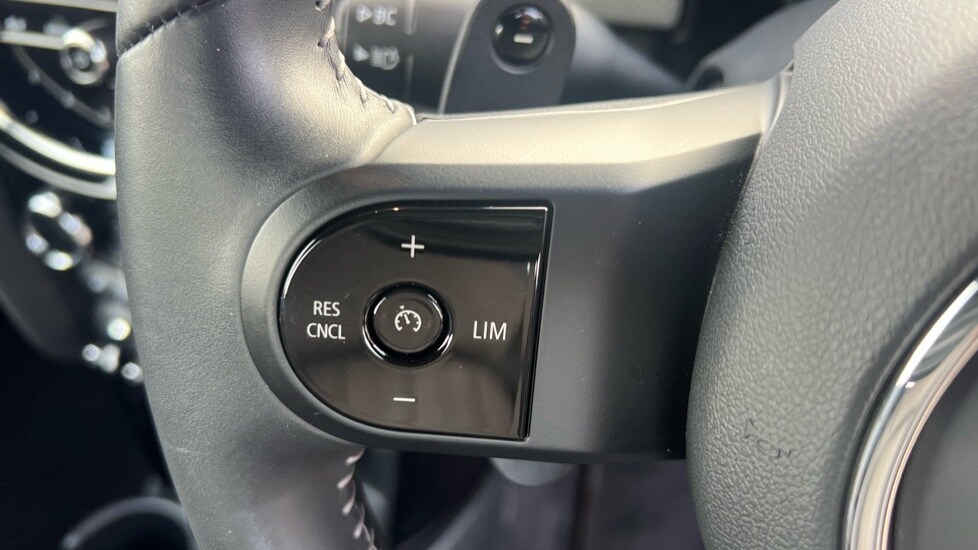 Used MINI Convertible 2023 for sale - 76544605: Photo 33