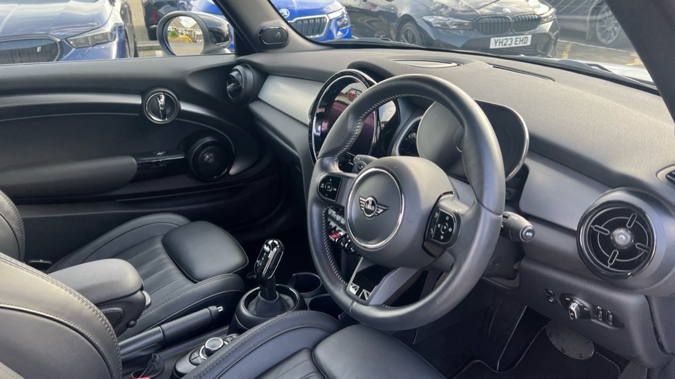 Used MINI Convertible 2023 for sale - 76544605: Photo 6