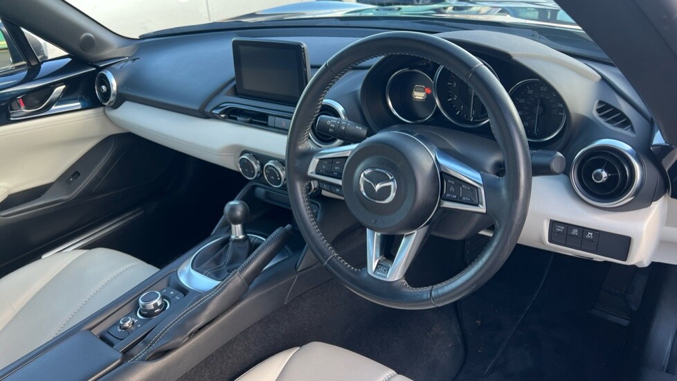 Used Mazda MX-5 2021 for sale - 76630250: Photo 9
