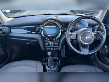 Used MINI Hatch 2022 for sale - 76434605: Photo