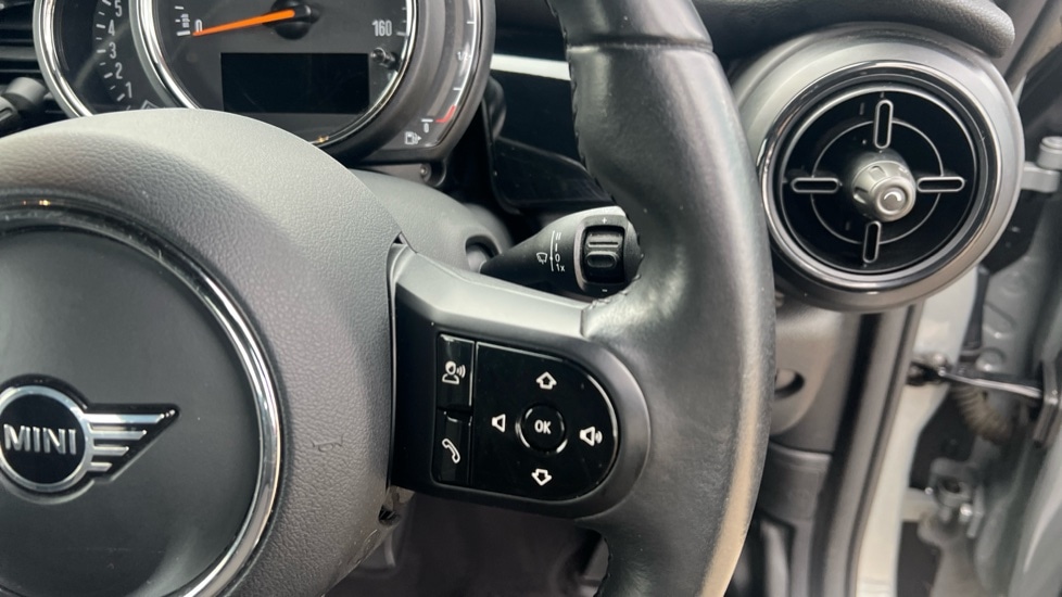 Used MINI Convertible 2023 for sale - 76104233: Photo 18