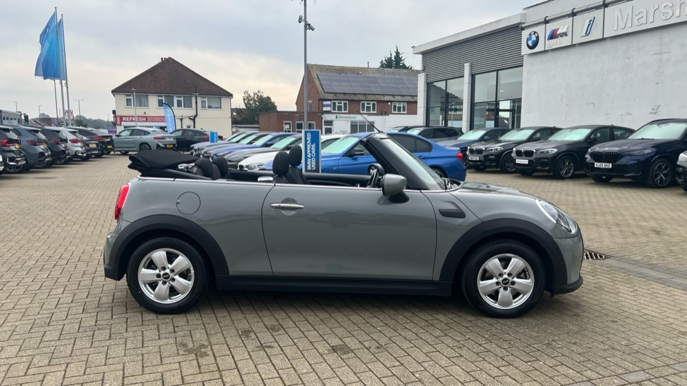 Used MINI Convertible 2023 for sale - 76104233: Photo 28