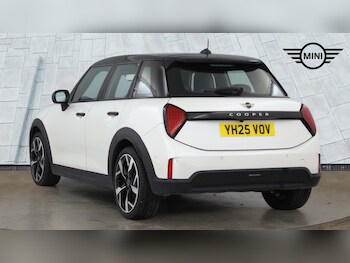 Used MINI Cooper 2025 for sale - 76927807: Photo