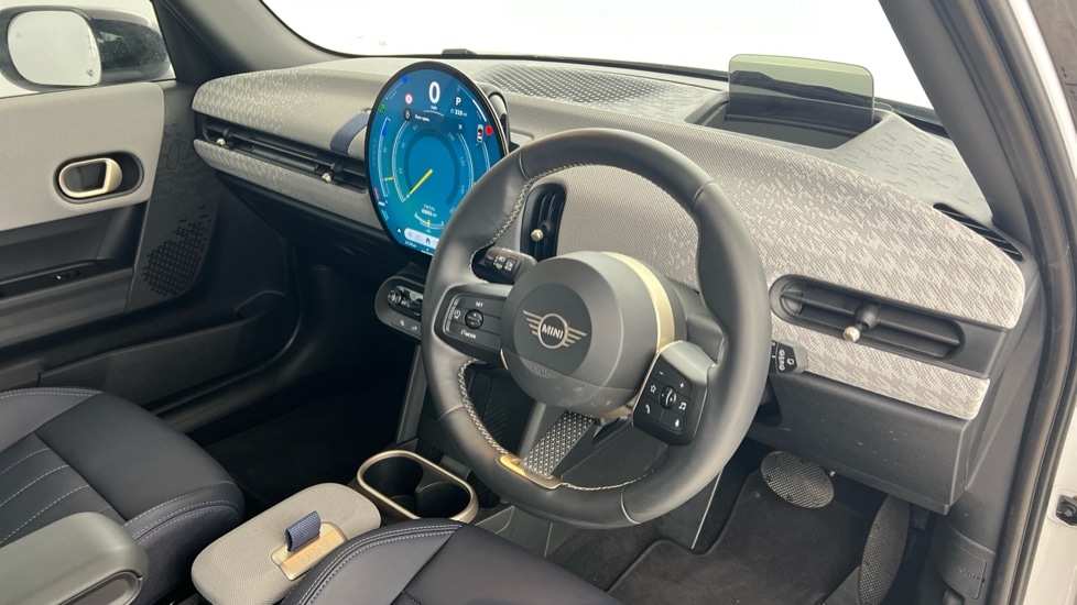 Used MINI Cooper 2025 for sale - 76927807: Photo 6