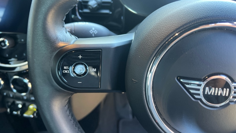 Used MINI Hatch 2022 for sale - 76086897: Photo 17