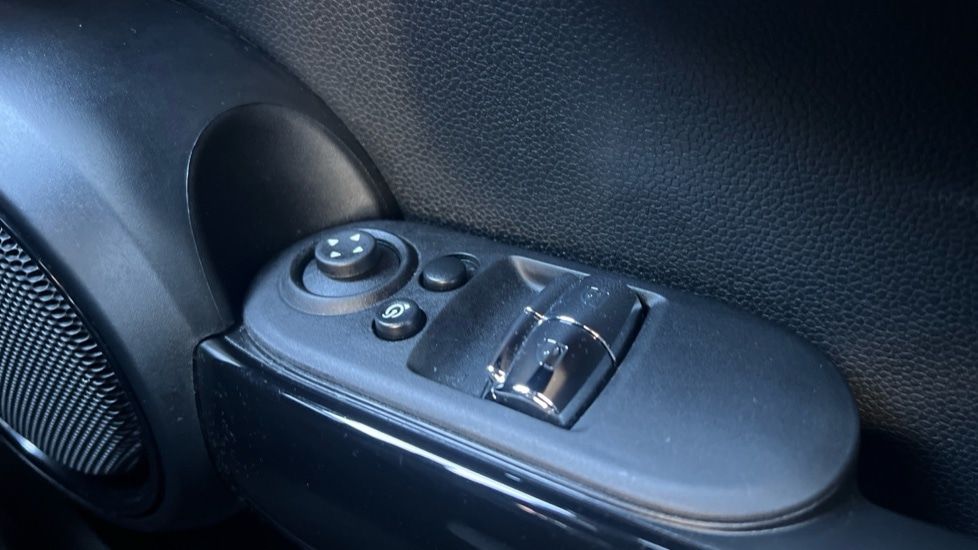 Used MINI Hatch 2022 for sale - 76086897: Photo 32