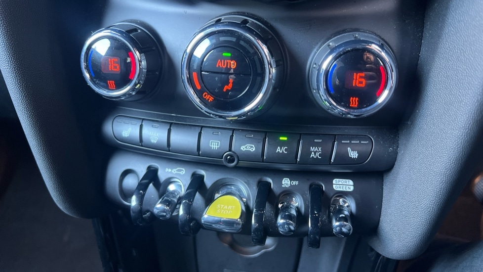 Used MINI Hatch 2022 for sale - 76086897: Photo 40