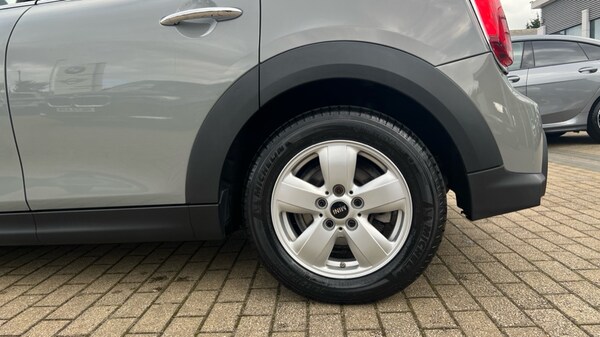 Used MINI Hatch 2021 for sale - 76140309: Photo 26
