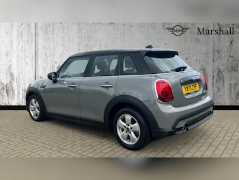 Used MINI Hatch 2021 for sale - 76140309: Photo 2