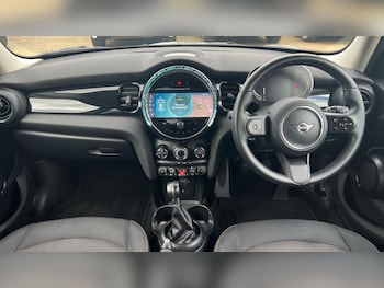 Used MINI Hatch 2021 for sale - 76140309: Photo 4
