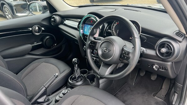 Used MINI Hatch 2021 for sale - 76140309: Photo 6