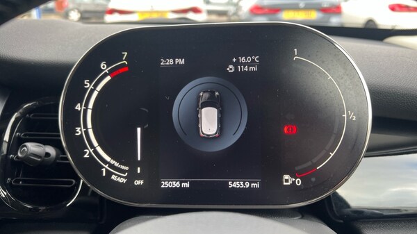 Used MINI Hatch 2021 for sale - 76140309: Photo 9