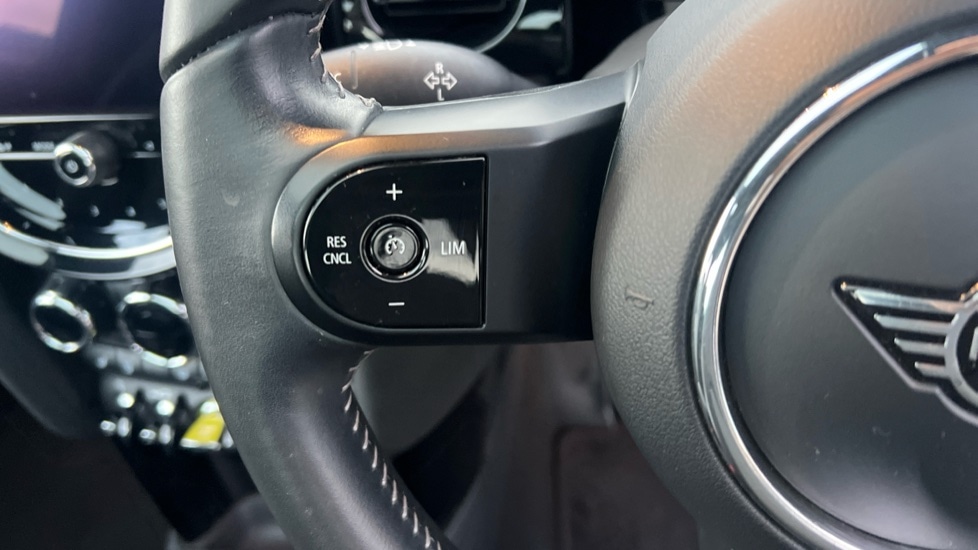 Used MINI Hatch 2022 for sale - 76372846: Photo 17