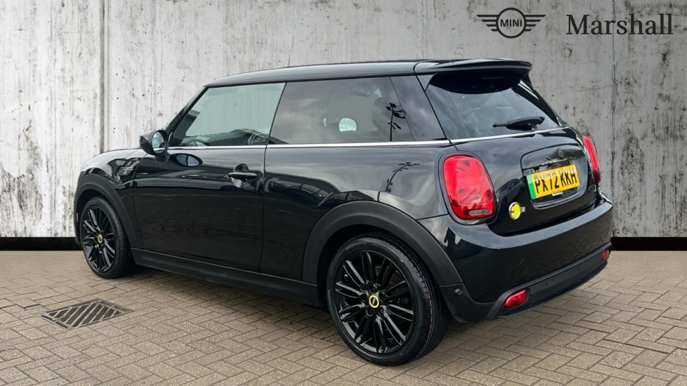 Used MINI Hatch 2022 for sale - 76372846: Photo 2