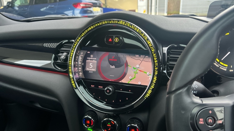 Used MINI Hatch 2022 for sale - 76372846: Photo 8