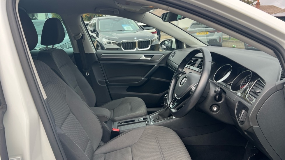 Used Volkswagen Golf 2019 for sale - 76203865: Photo 22