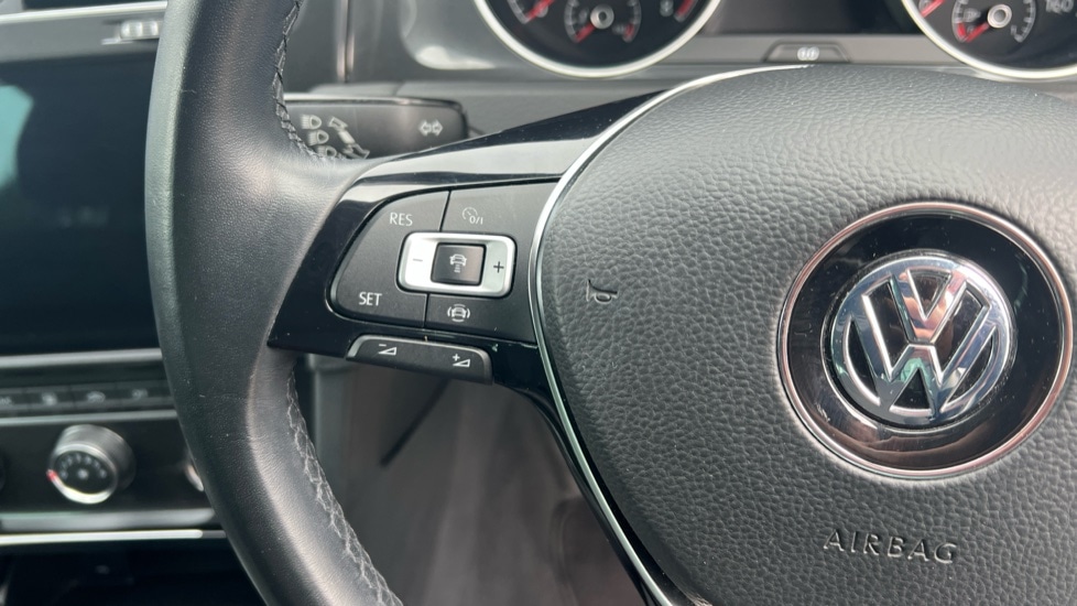 Used Volkswagen Golf 2019 for sale - 76203865: Photo 27