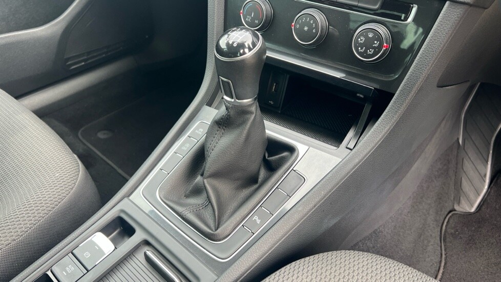 Used Volkswagen Golf 2019 for sale - 76203865: Photo 28