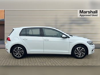 Used Volkswagen Golf 2019 for sale - 76203865: Photo 2