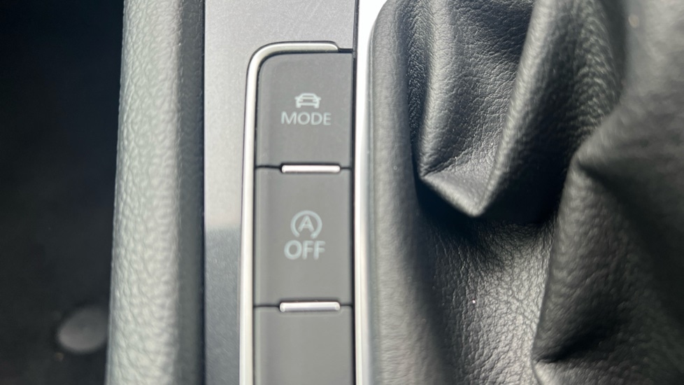 Used Volkswagen Golf 2019 for sale - 76203865: Photo 32