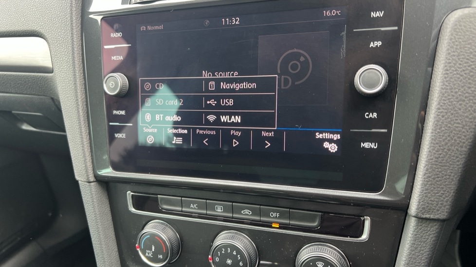 Used Volkswagen Golf 2019 for sale - 76203865: Photo 37