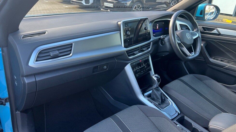 Used Volkswagen T-Roc 2022 for sale - 76350721: Photo 10