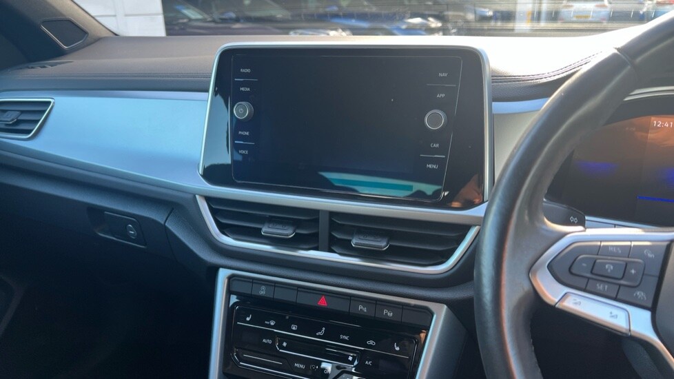 Used Volkswagen T-Roc 2022 for sale - 76350721: Photo 12