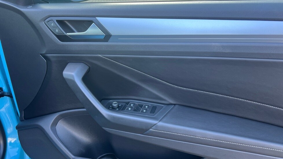 Used Volkswagen T-Roc 2022 for sale - 76350721: Photo 21