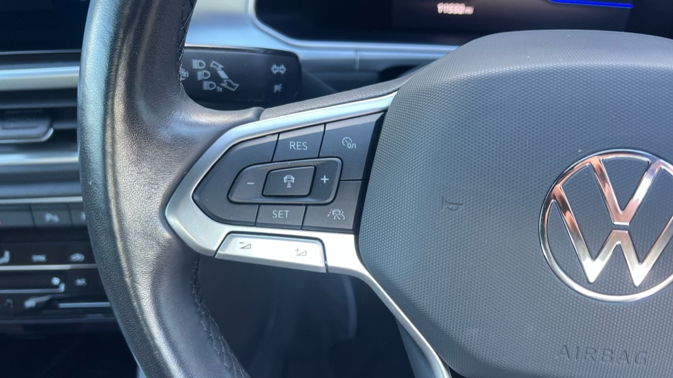 Used Volkswagen T-Roc 2022 for sale - 76350721: Photo 26