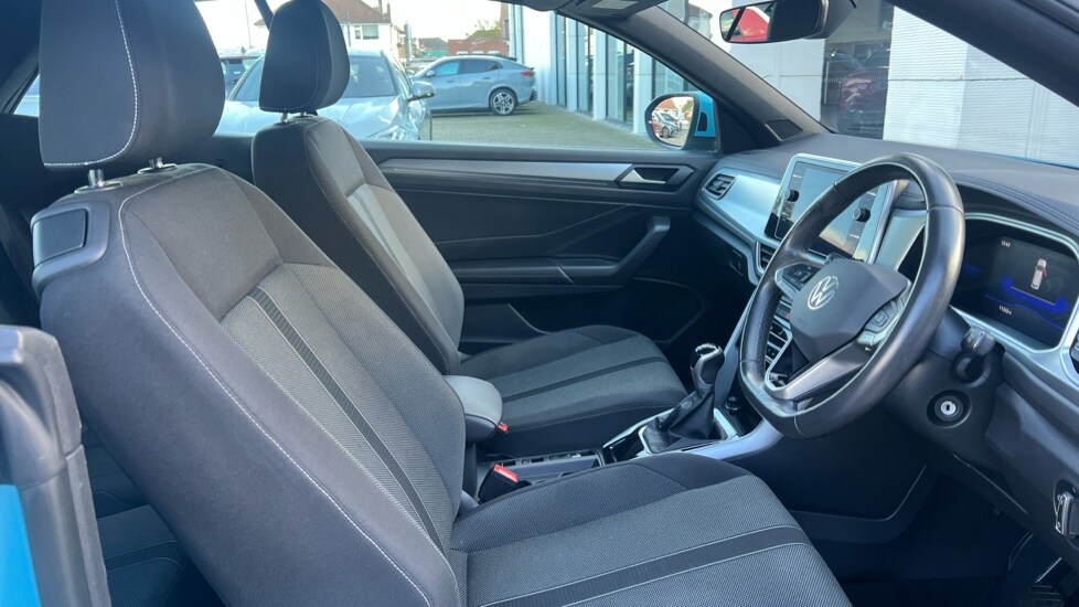 Used Volkswagen T-Roc 2022 for sale - 76350721: Photo 27
