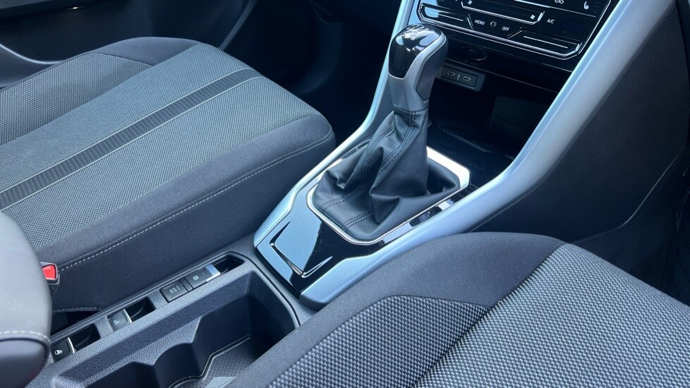 Used Volkswagen T-Roc 2022 for sale - 76350721: Photo 28