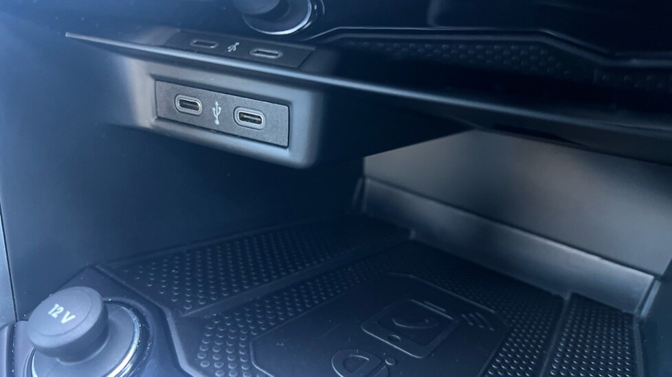 Used Volkswagen T-Roc 2022 for sale - 76350721: Photo 30