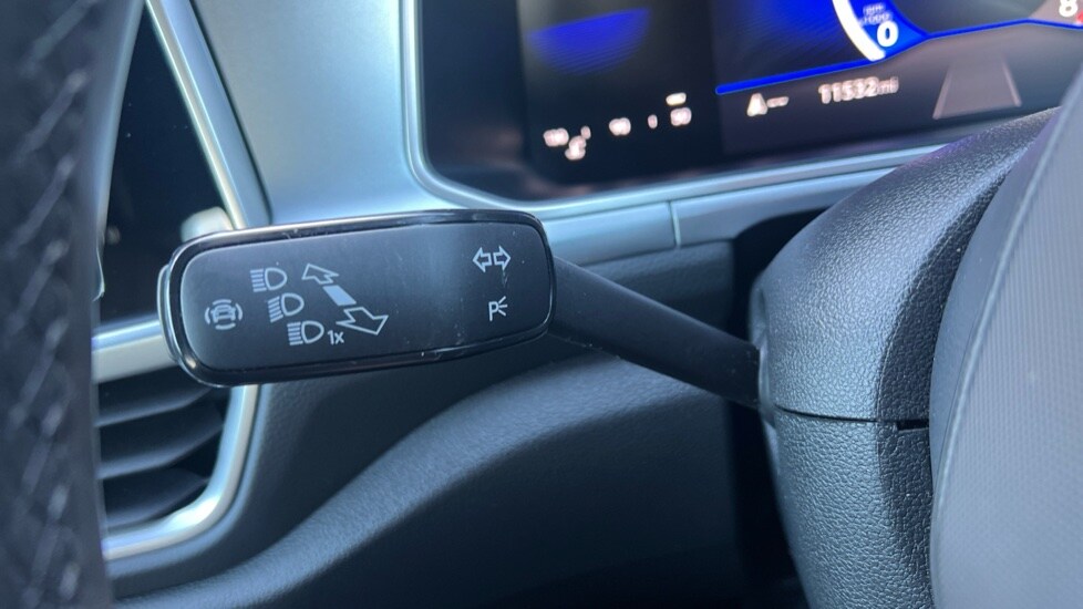 Used Volkswagen T-Roc 2022 for sale - 76350721: Photo 35