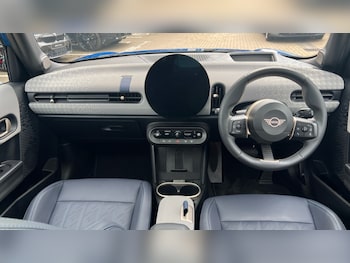 Used MINI Cooper 2025 for sale - 76302354: Photo