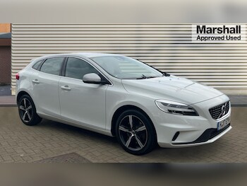 Used Volvo V40 2017 for sale - 75636737: Photo