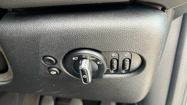 Used MINI Hatch 2021 for sale - 76104164: Photo 31