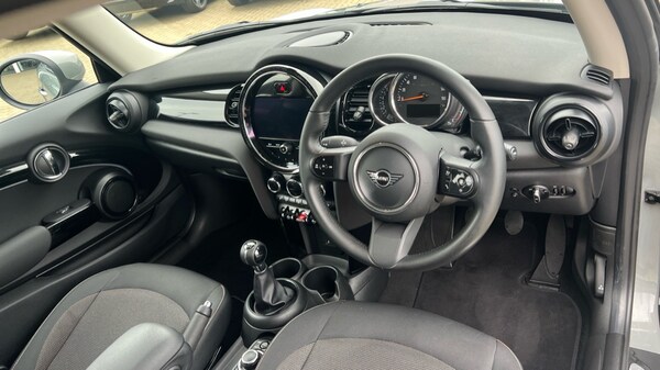 Used MINI Hatch 2021 for sale - 76104164: Photo 4