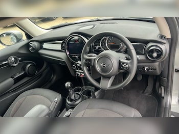 Used MINI Hatch 2021 for sale - 76104164: Photo 4